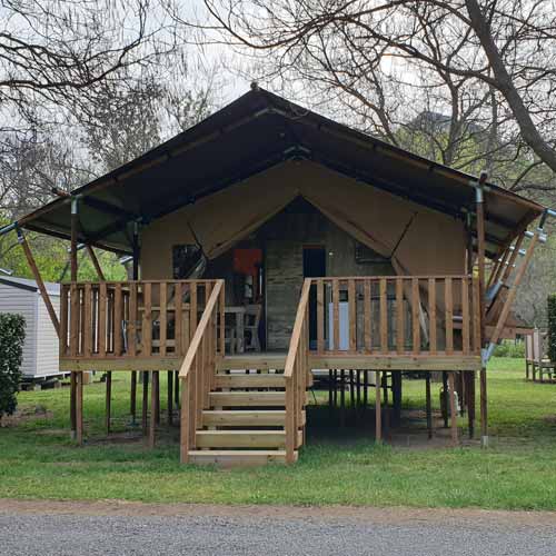 lodge Safari auvergne au Camping Les Loges dans le Puy de Dôme